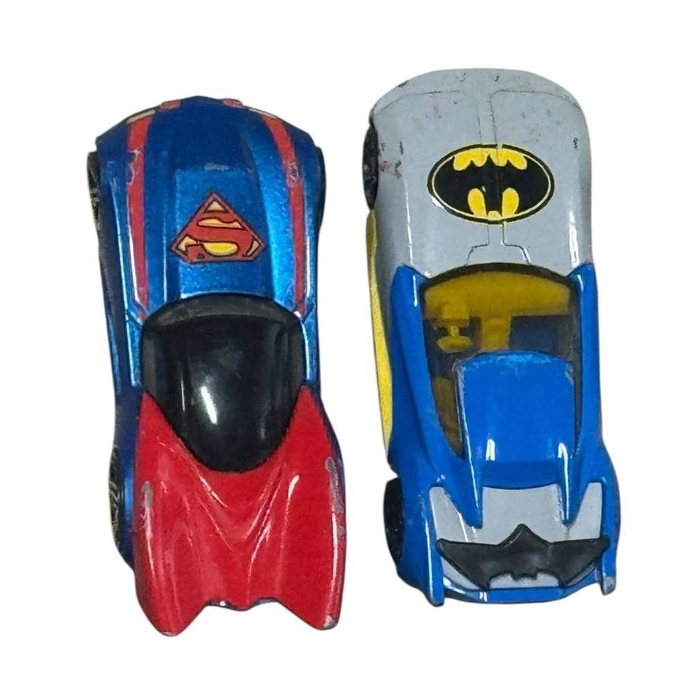 Hot Wheels DC Character Cars featuring‎ Superman and Batman
